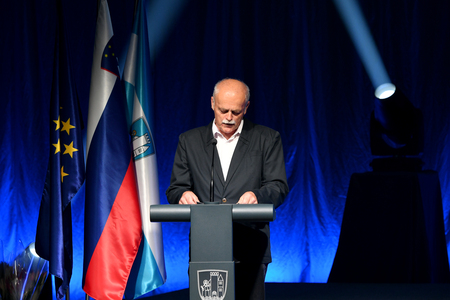 Jože Corel med govorom. Foto: Atelje Iris.