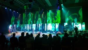 31403790_10155470906562688_8368473579863408640_n