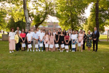 Odlični osnovnošolci