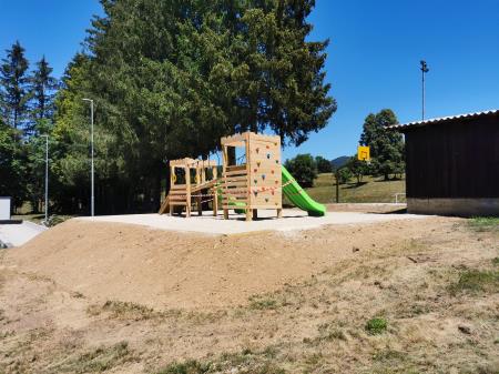 Igrišče v Predgradu