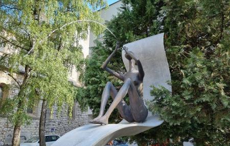 Kip Deklica s piščalko