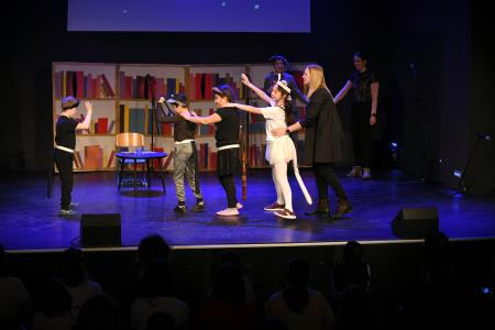 Nastop otrok na odru