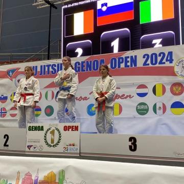 421935978_915220053939834_4476641087284988869_n