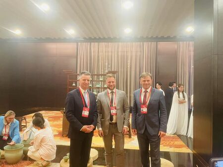 Župan s podžupanom MO Ljubljana in predstavnikom MO Kranj