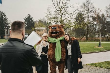 872f91b7-ccd1-4f98-87bd-543357206a81